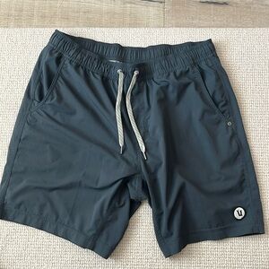 Vuori Kore shorts with liner Large